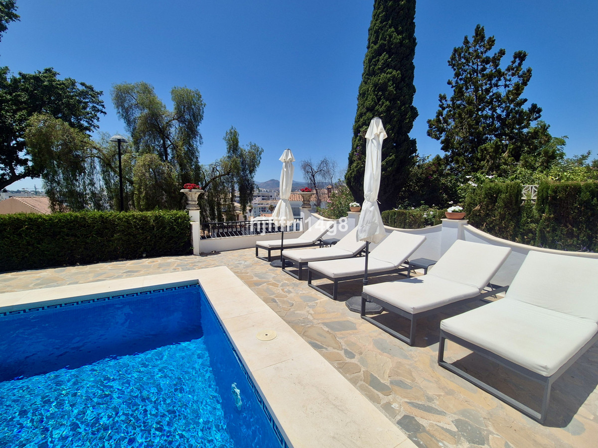 Vrijstaande Villa in La Campana-18