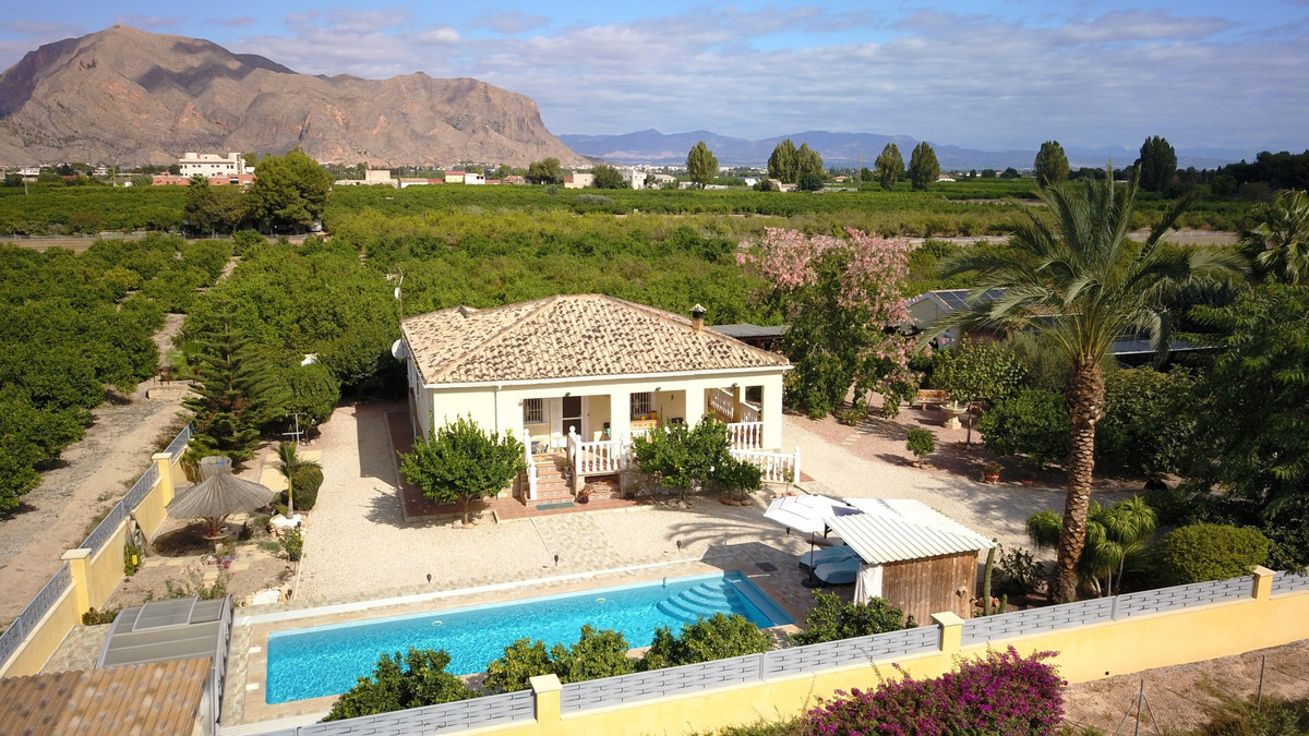 Huis te koop in La Campaneta | 3 slaapkamers H5212963