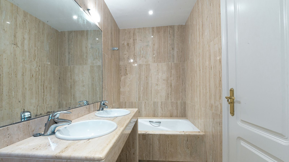 Huis te koop in La Capellania | 3 slaapkamers H4355953