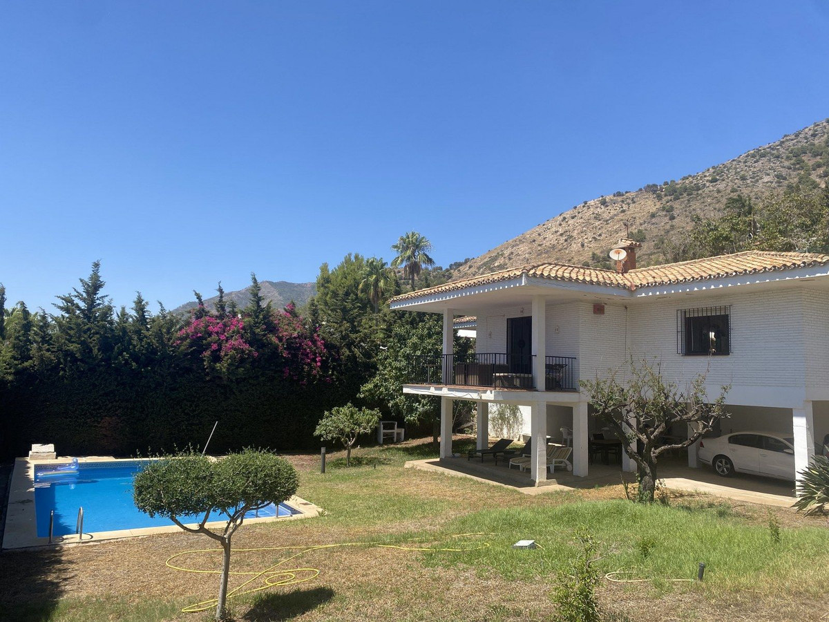 Vrijstaande Villa in La Capellania-2