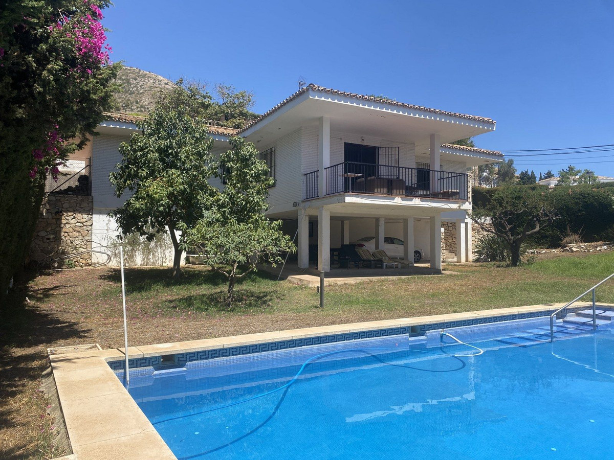 Vrijstaande Villa in La Capellania-5