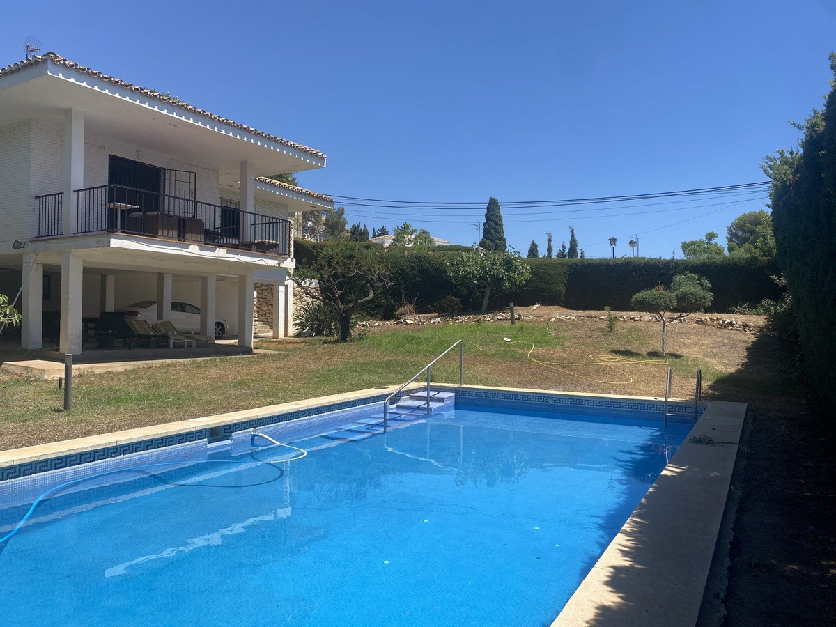 Vrijstaande Villa in La Capellania-6