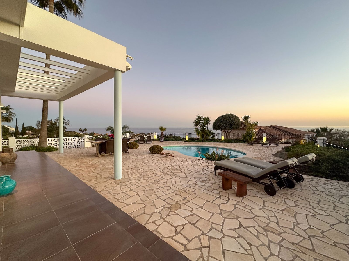 Vrijstaande Villa in La Capellania-13