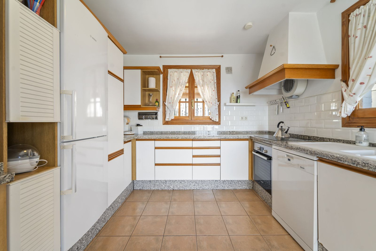 Huis te koop in La Capellania | 4 slaapkamers H5063614