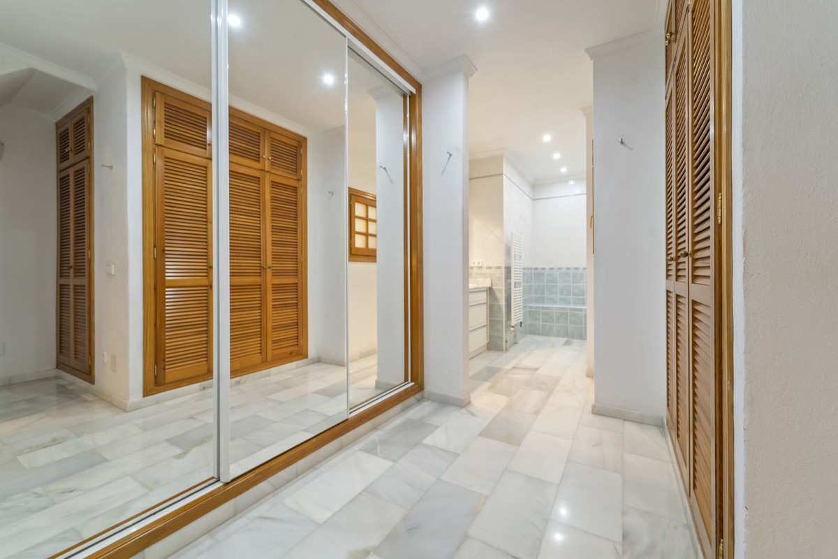 Huis te koop in La Capellania | 4 slaapkamers H5063614