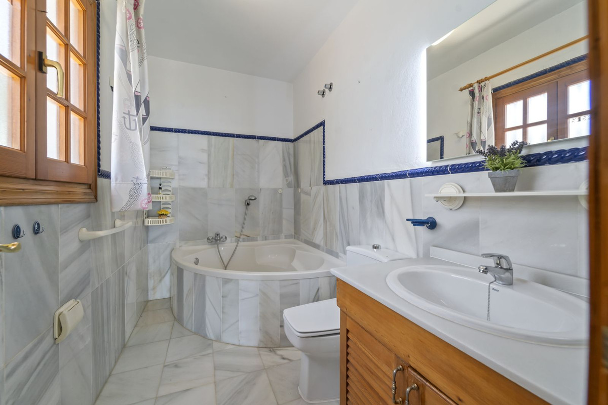 Huis te koop in La Capellania | 4 slaapkamers H5063614