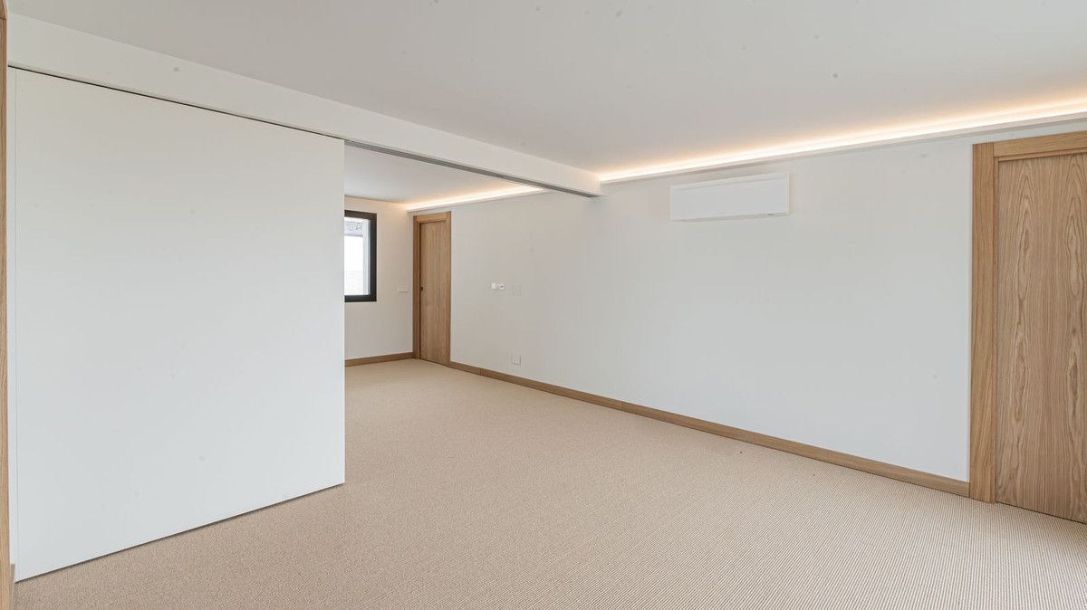 Huis te koop in La Capellania | 6 slaapkamers H5122003