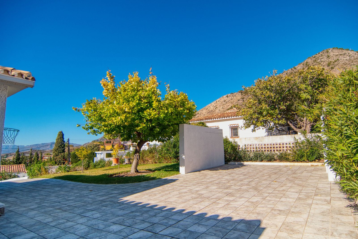 Huis te koop in La Capellania | 4 slaapkamers H5419318