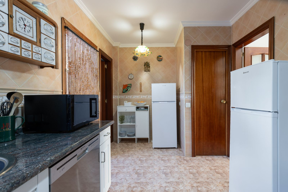 Huis te koop in La Carihuela | 4 slaapkamers H5474809