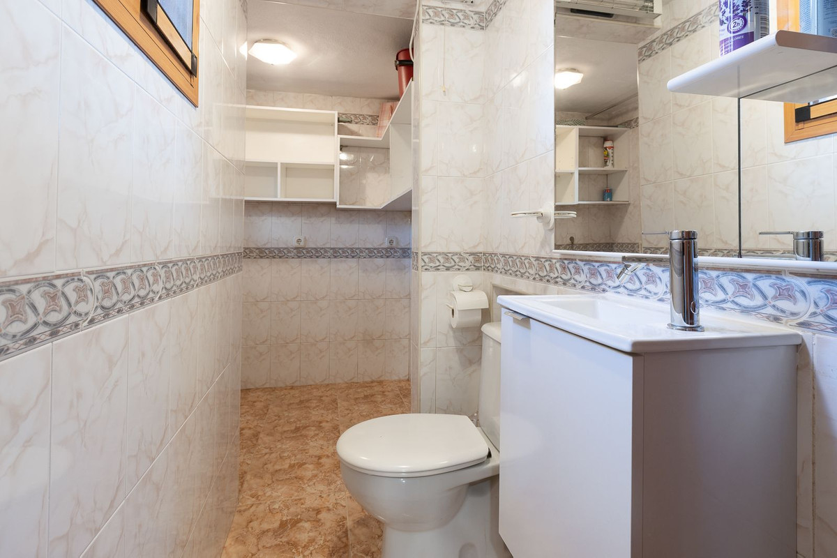 Huis te koop in La Carihuela | 4 slaapkamers H5474809