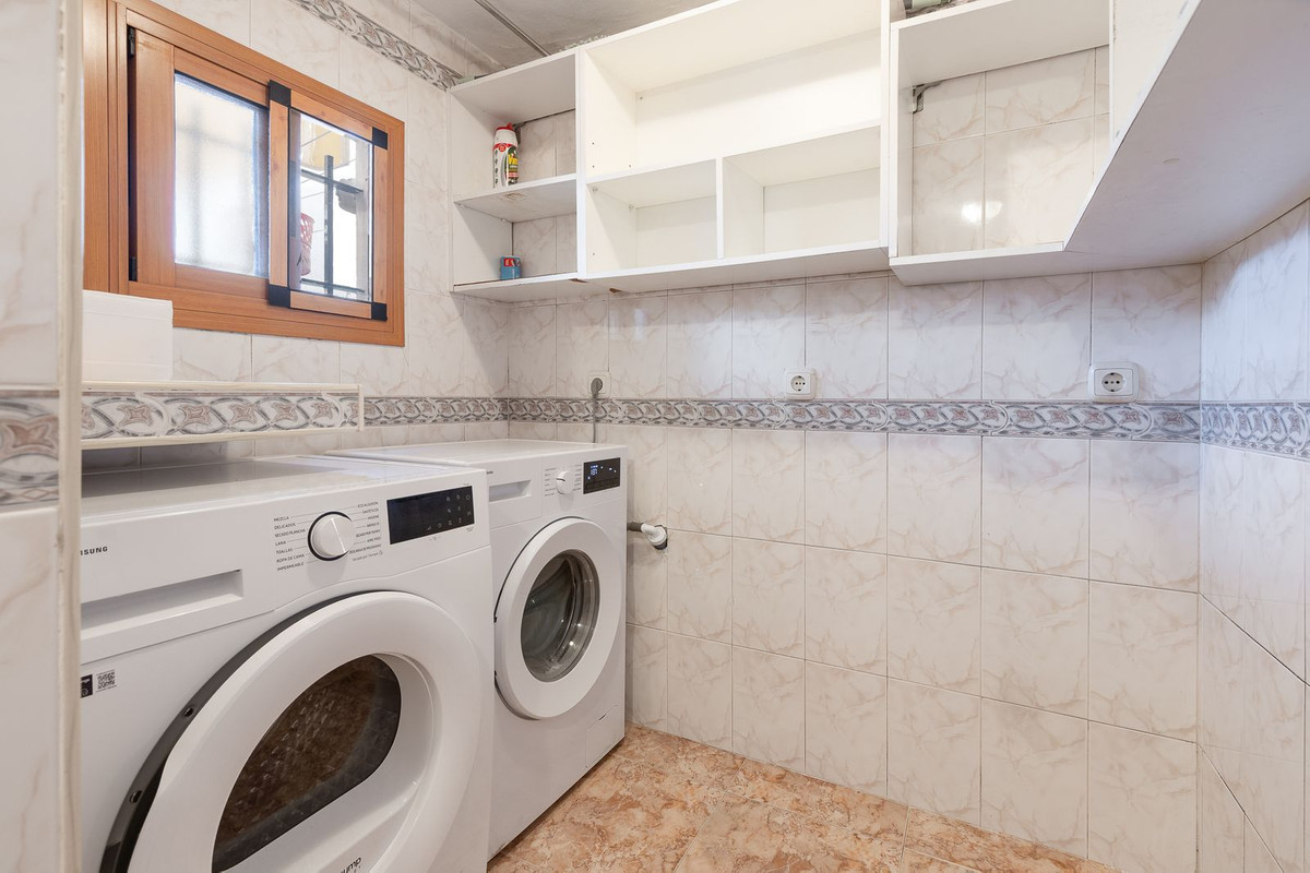 Huis te koop in La Carihuela | 4 slaapkamers H5474809