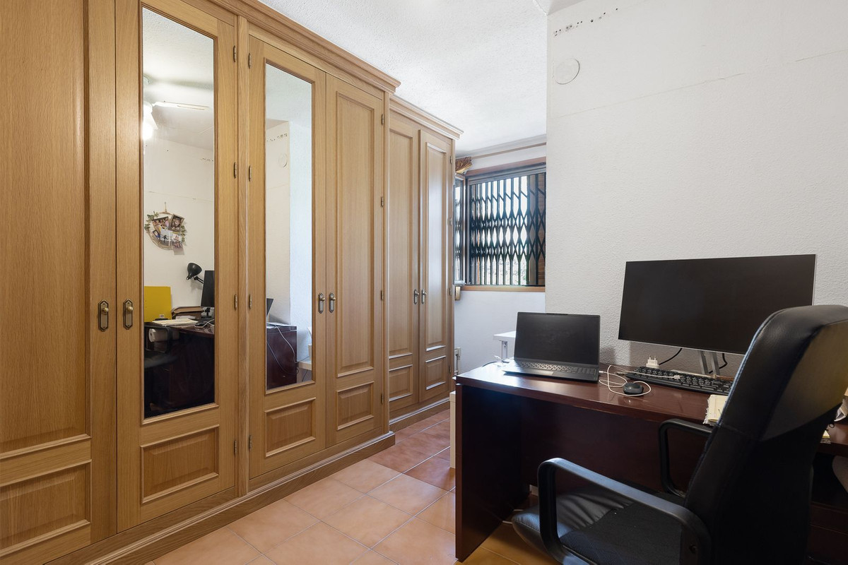 Huis te koop in La Carihuela | 4 slaapkamers H5474809