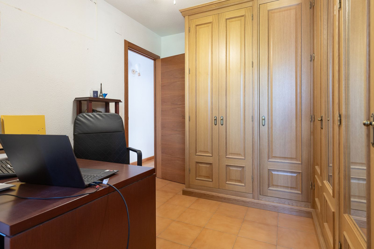 Huis te koop in La Carihuela | 4 slaapkamers H5474809