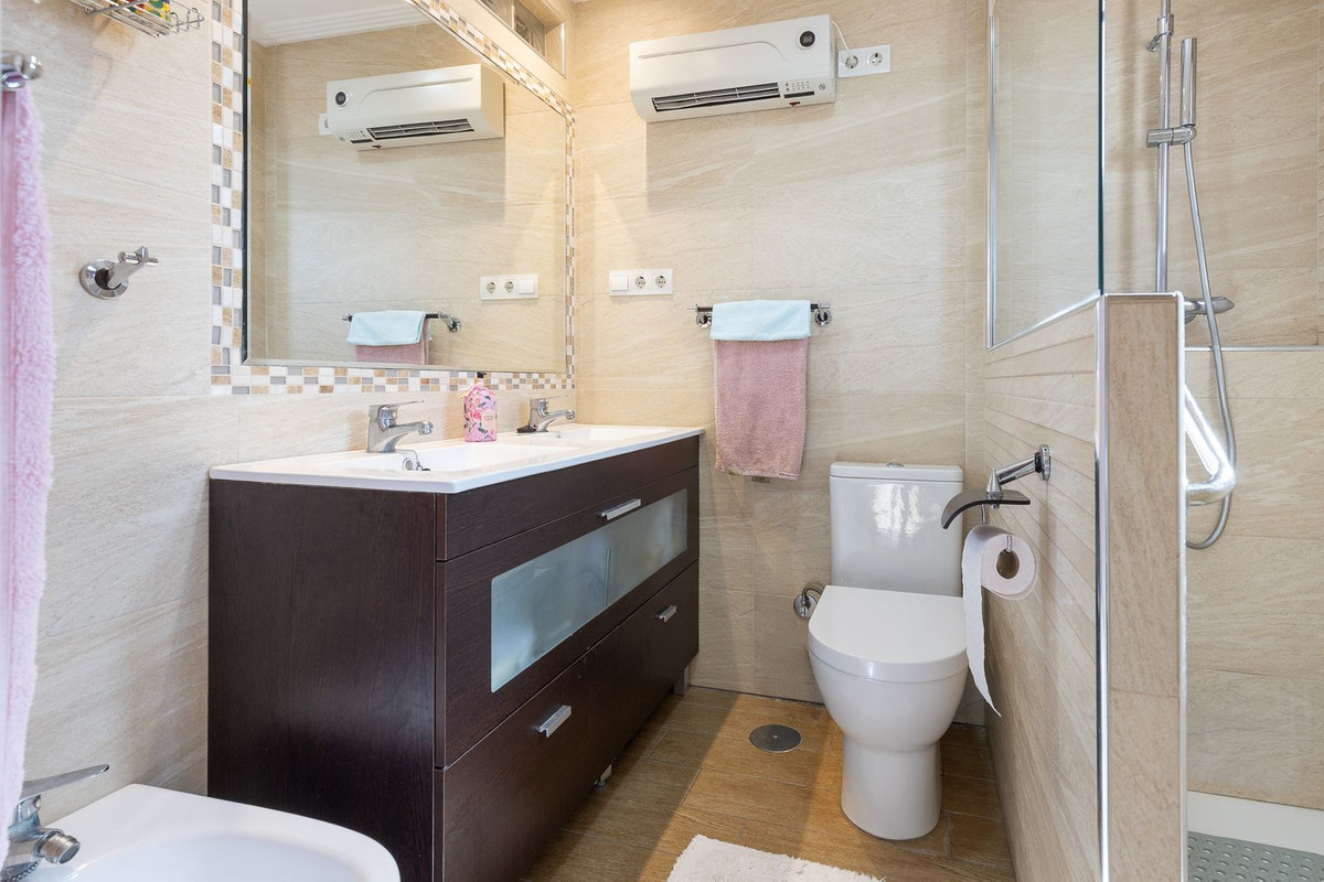 Huis te koop in La Carihuela | 4 slaapkamers H5474809