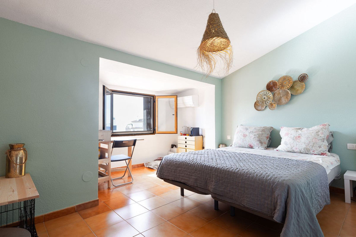 Huis te koop in La Carihuela | 4 slaapkamers H5474809
