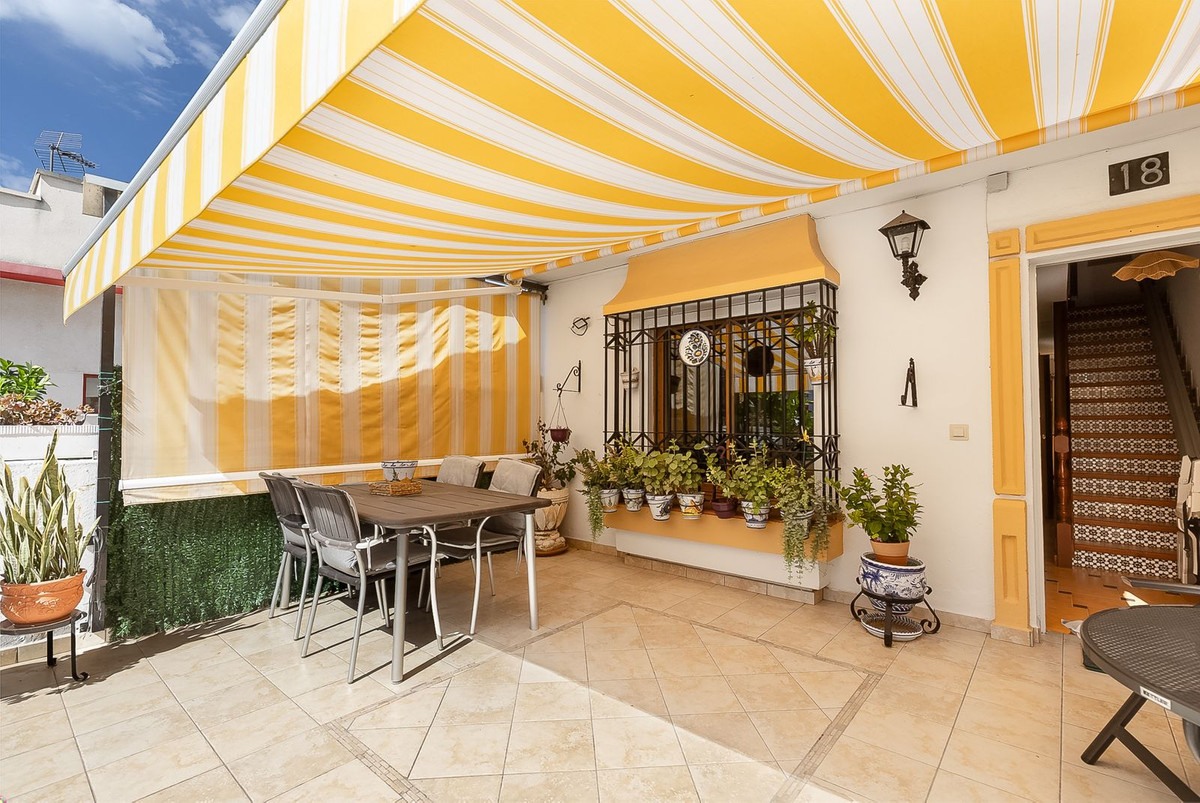 Huis te koop in La Carihuela | 4 slaapkamers H5474809