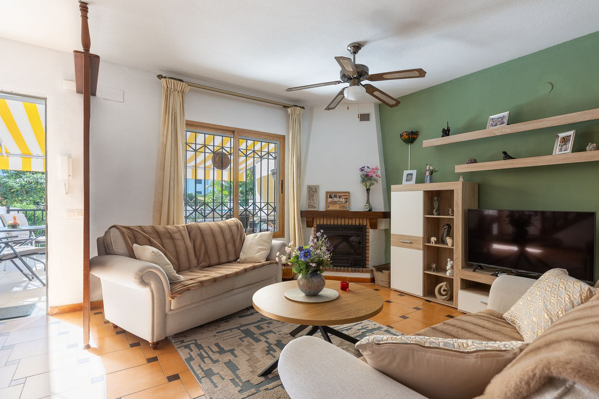 Huis te koop in La Carihuela | 4 slaapkamers H5474809