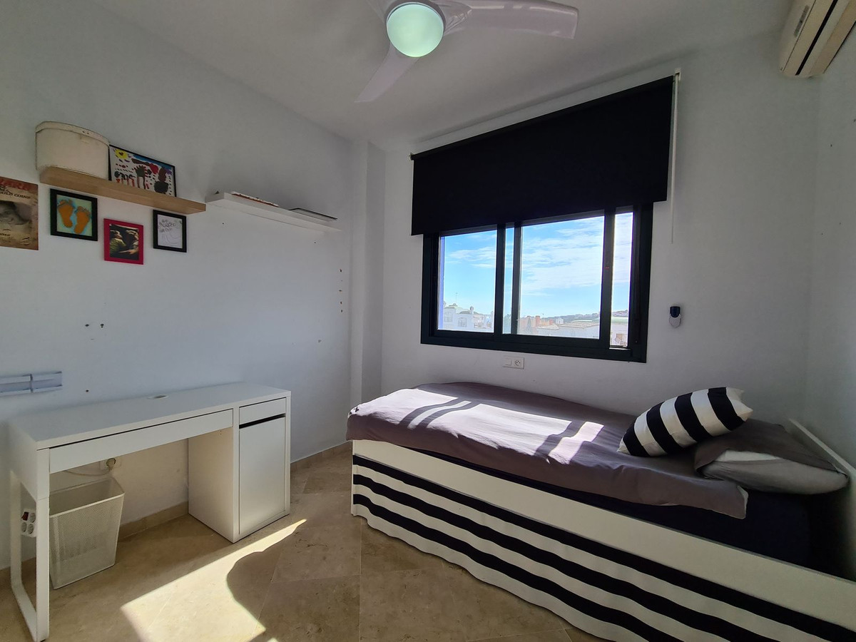 Huis te koop in La Duquesa | 3 slaapkamers H4966825