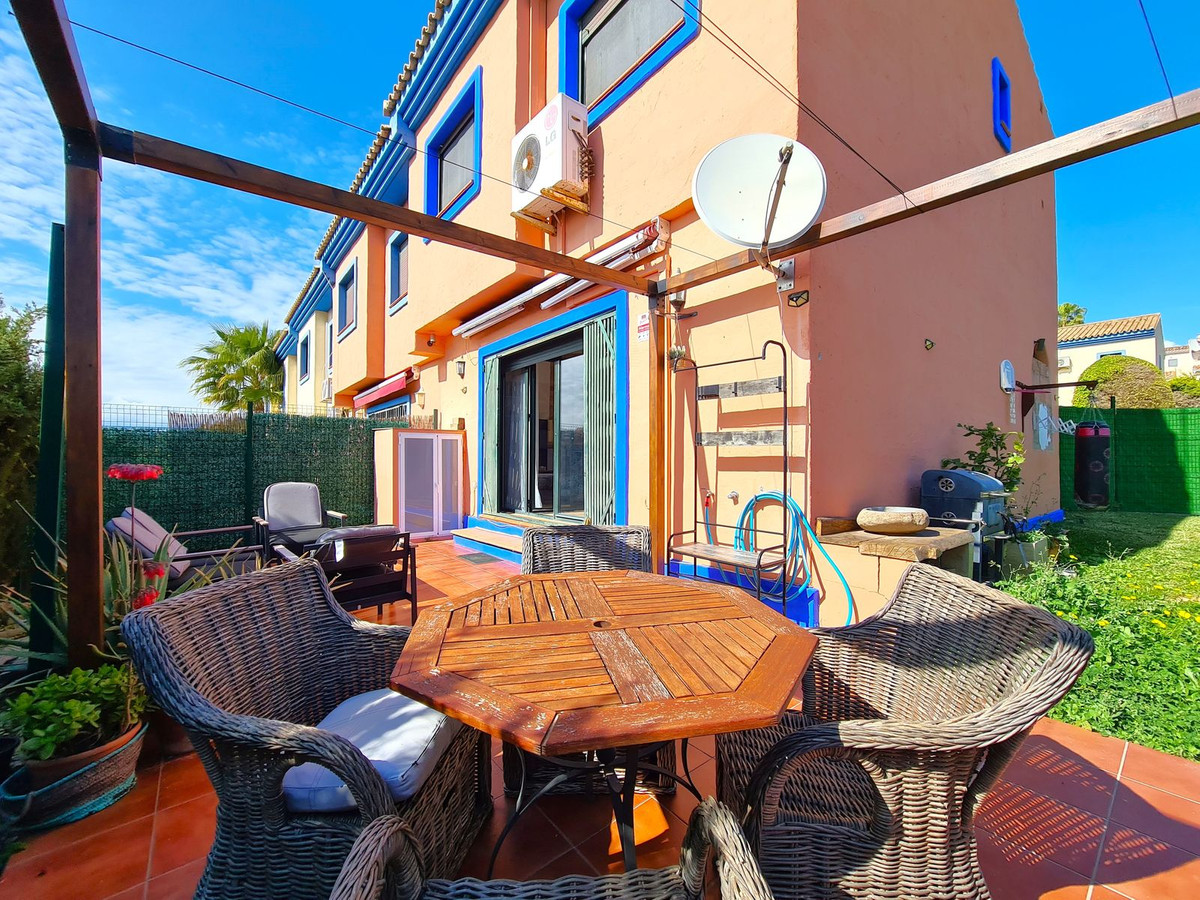 Huis te koop in La Duquesa | 3 slaapkamers H4966825