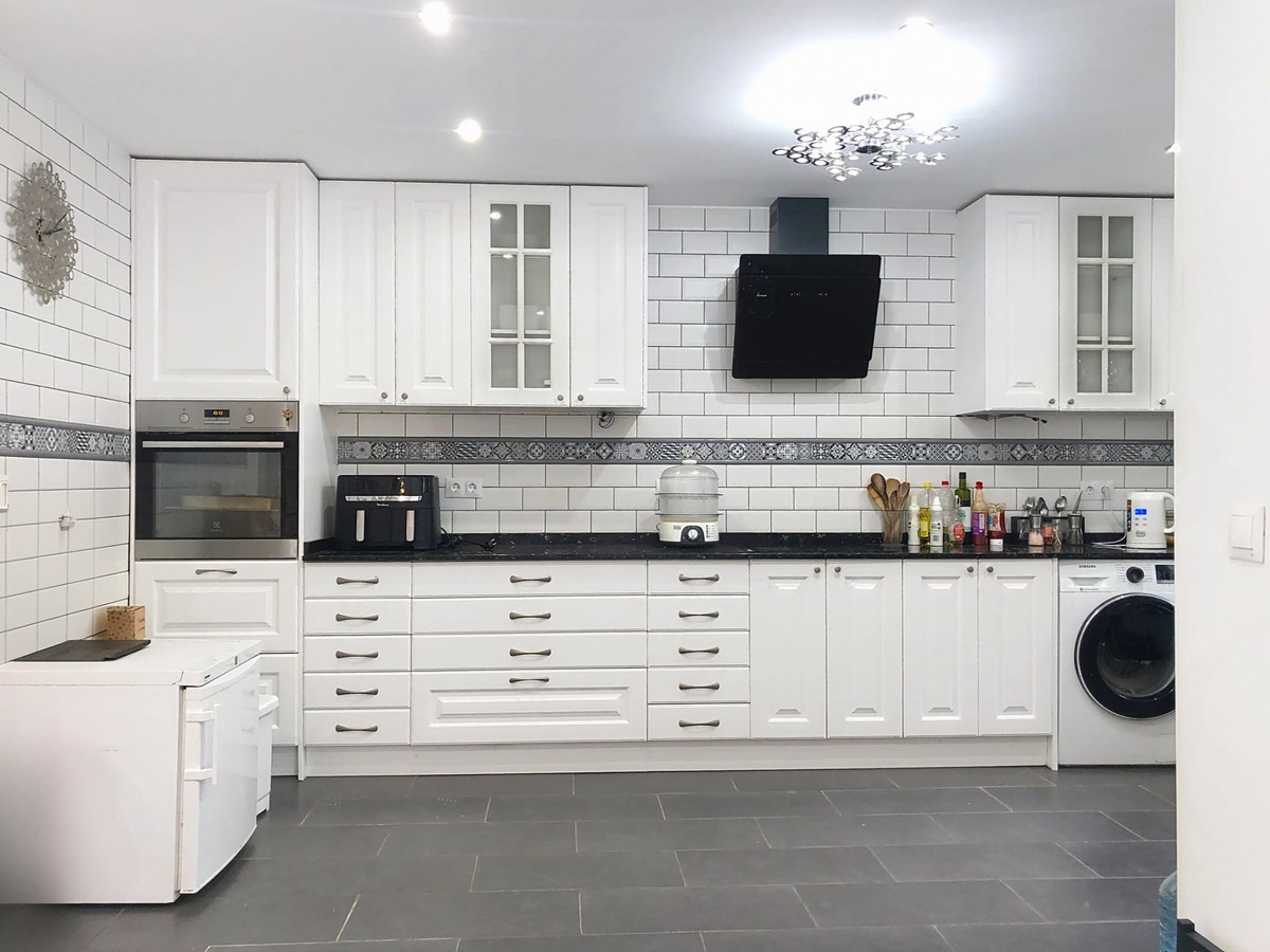 Geschakelde Woning in La Duquesa-13