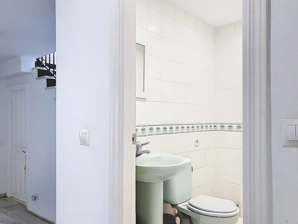 Geschakelde Woning in La Duquesa-22