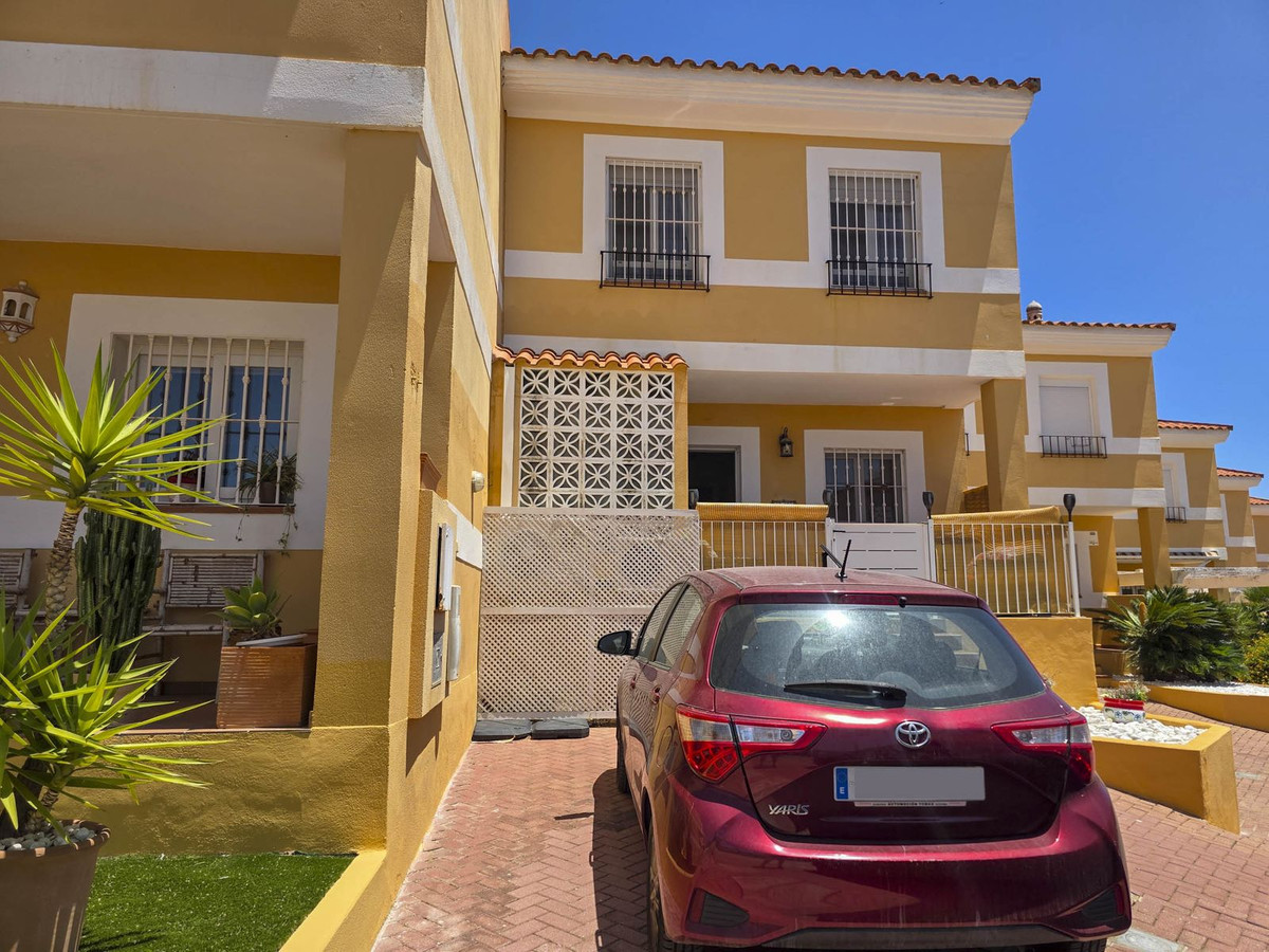 Huis te koop in La Duquesa | 3 slaapkamers H5083318