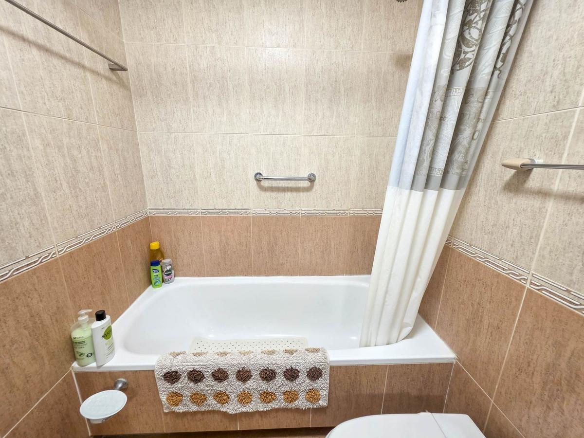Huis te koop in La Duquesa | 3 slaapkamers H5083318