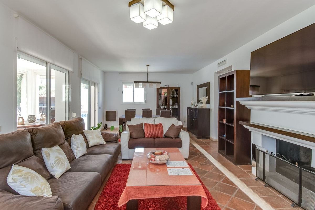 Huis te koop in La Duquesa | 4 slaapkamers H5103139