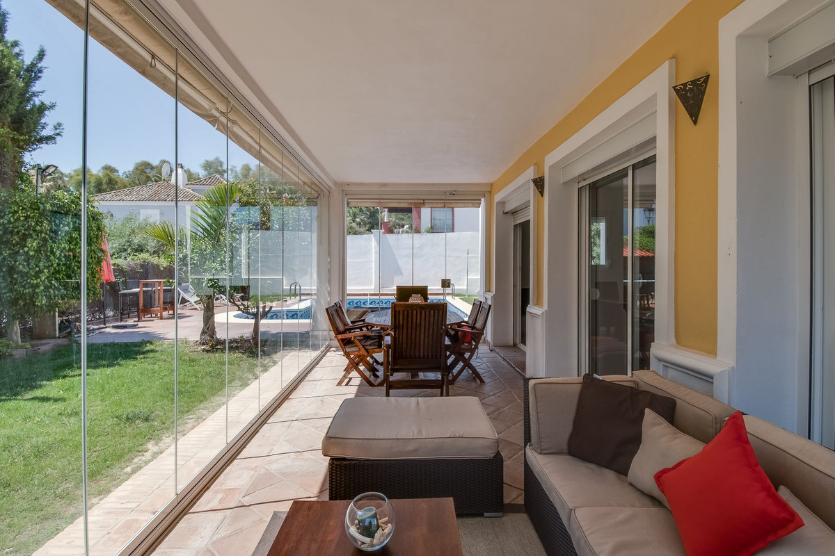 Huis te koop in La Duquesa | 4 slaapkamers H5103139