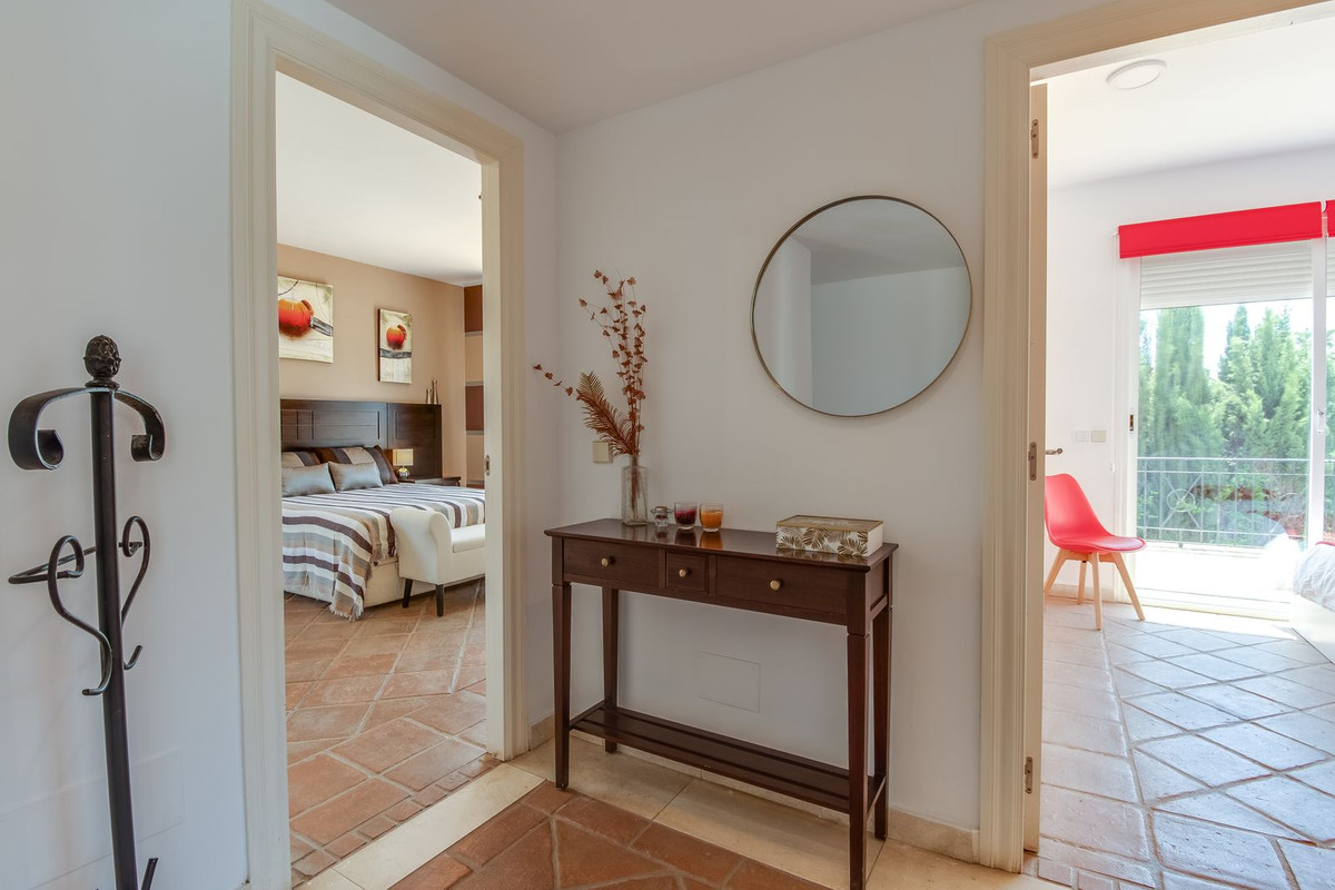 Huis te koop in La Duquesa | 4 slaapkamers H5103139