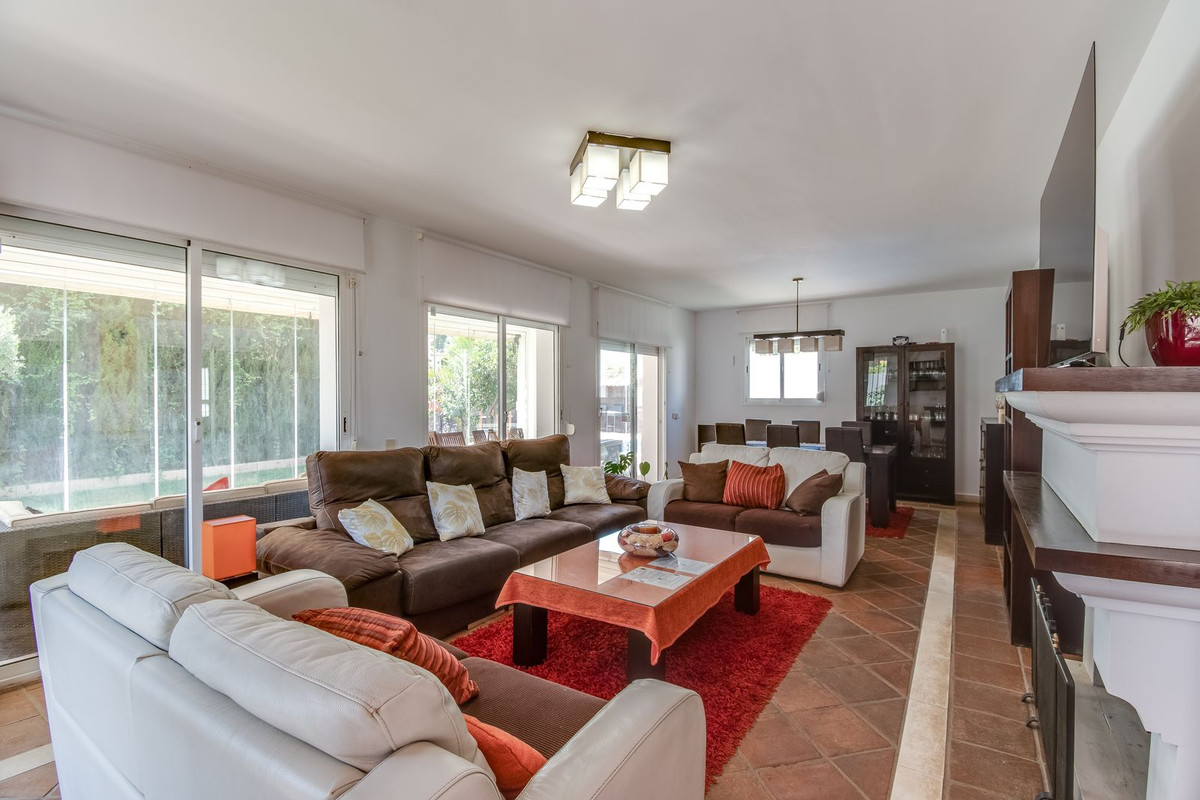 Huis te koop in La Duquesa | 4 slaapkamers H5103139
