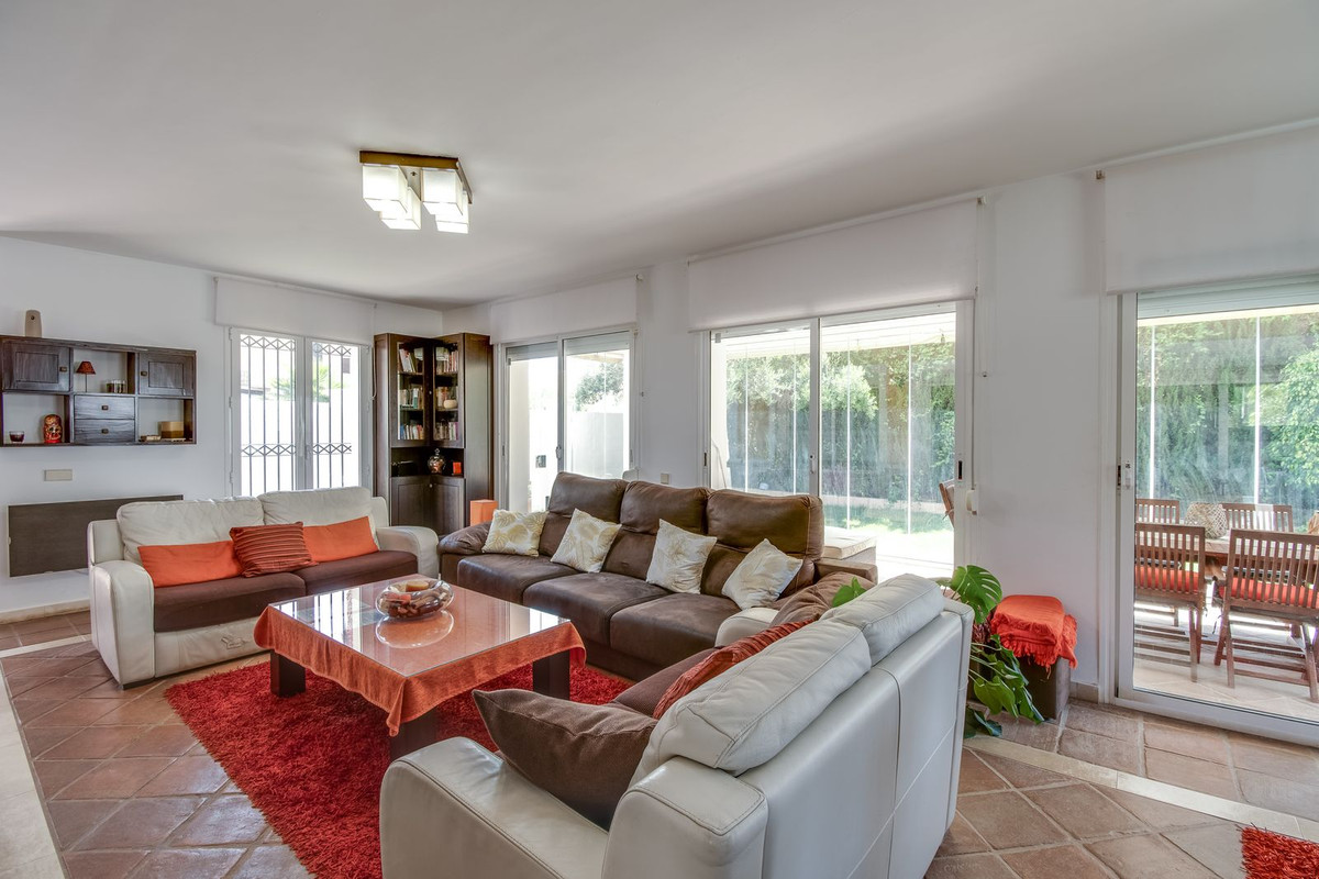 Huis te koop in La Duquesa | 4 slaapkamers H5103139