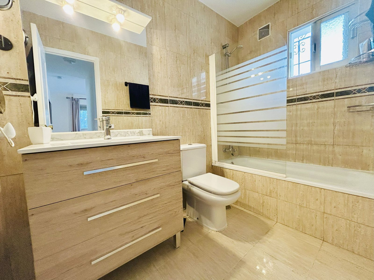 Huis te koop in La Duquesa | 3 slaapkamers H5111404