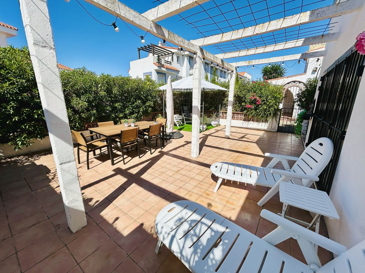 Huis te koop in La Duquesa | 3 slaapkamers H5111404