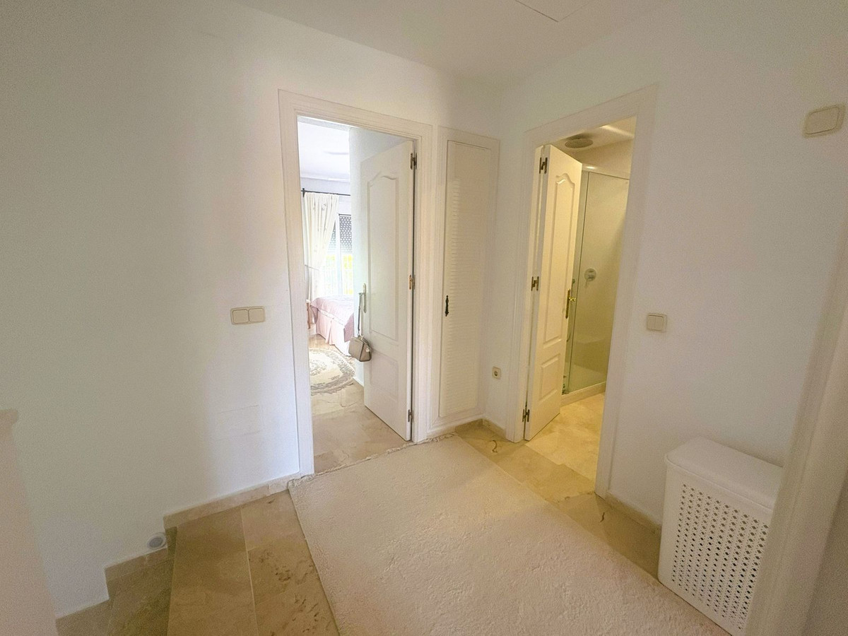 Townhouse for sale in La Duquesa | 3 bedrooms H5111614