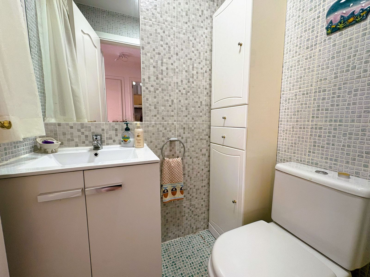 Townhouse for sale in La Duquesa | 3 bedrooms H5111614