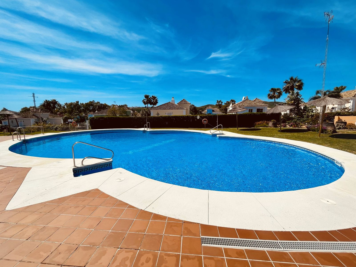 Townhouse for sale in La Duquesa | 3 bedrooms H5111614
