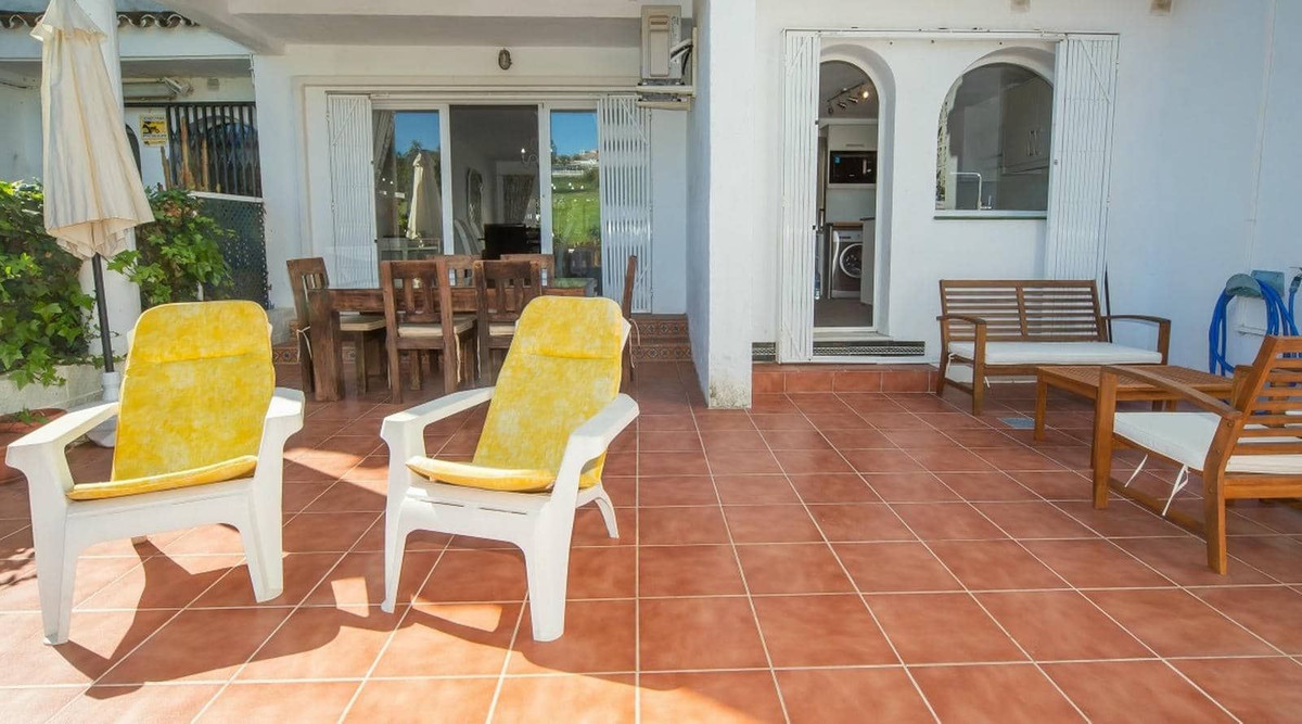 Townhouse for sale in La Duquesa | 3 bedrooms H5111626