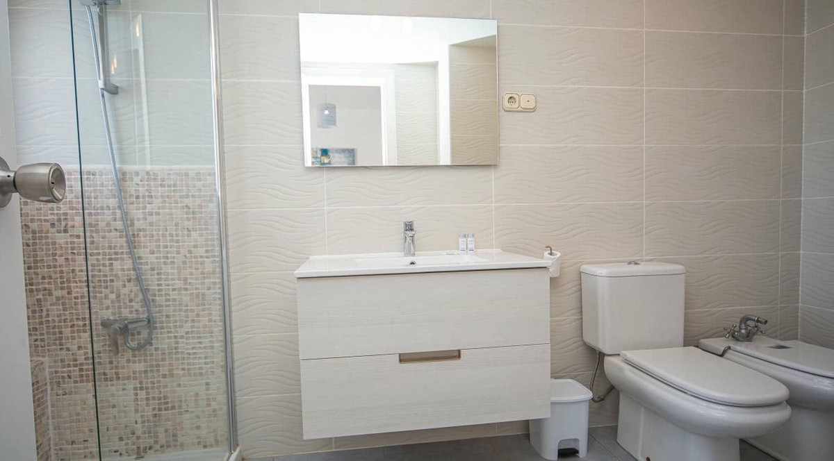 Townhouse for sale in La Duquesa | 3 bedrooms H5111626
