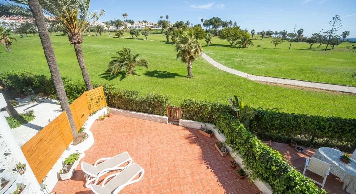 Townhouse for sale in La Duquesa | 3 bedrooms H5111626