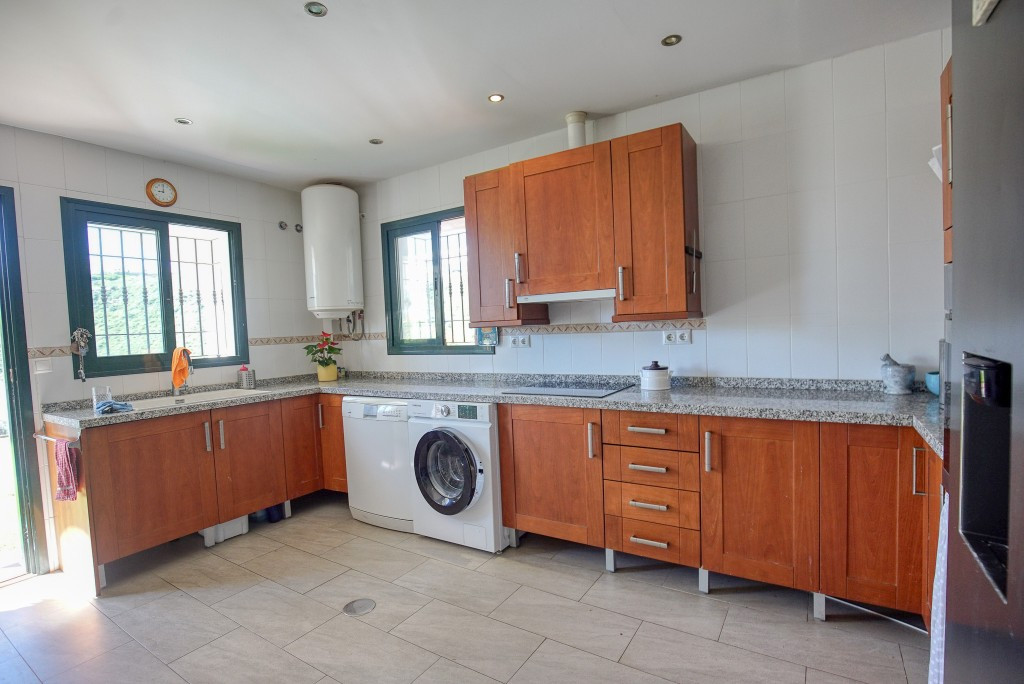 Detached Villa for sale in La Duquesa | 3 bedrooms H5119579