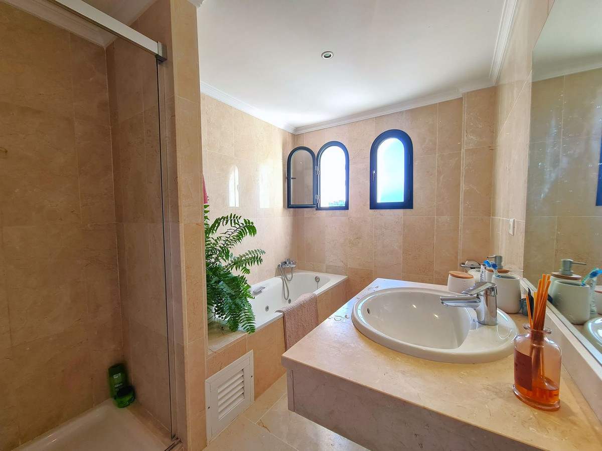 Huis te koop in La Duquesa | 3 slaapkamers H5122042