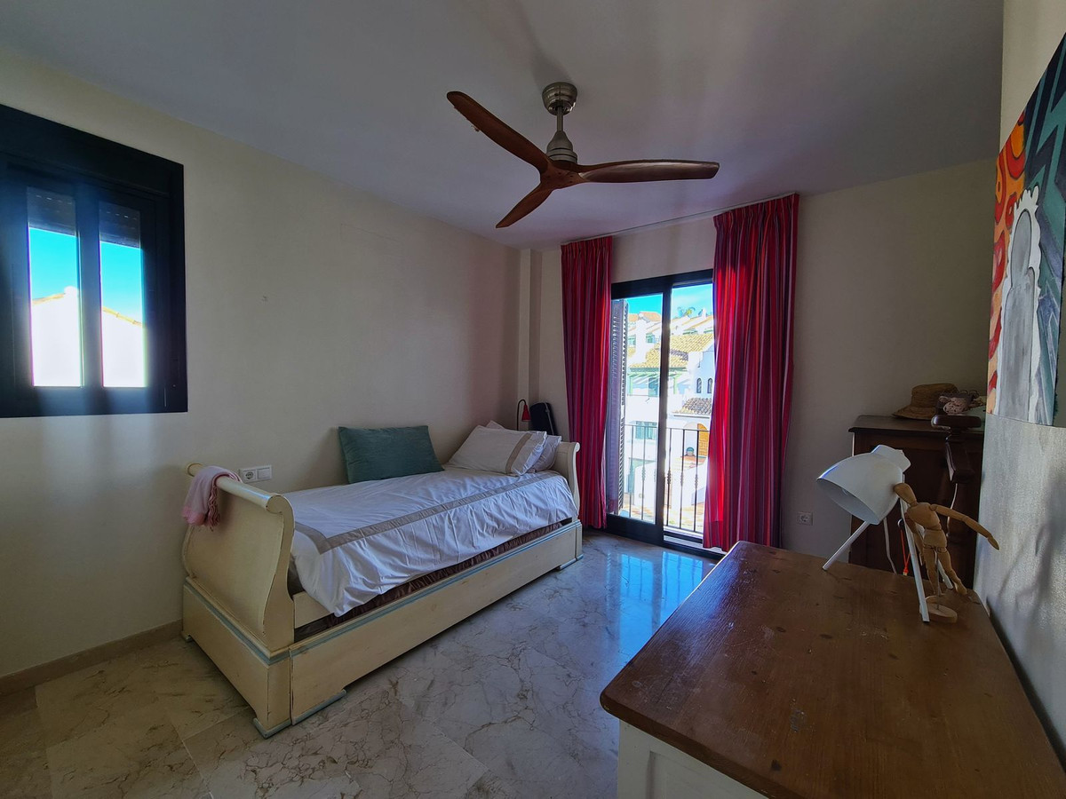 Huis te koop in La Duquesa | 3 slaapkamers H5122042