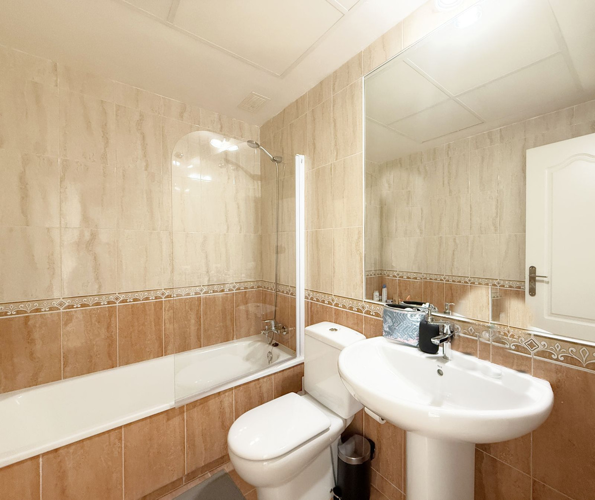 Apartment for sale in La Duquesa | 2 bedrooms H5130538