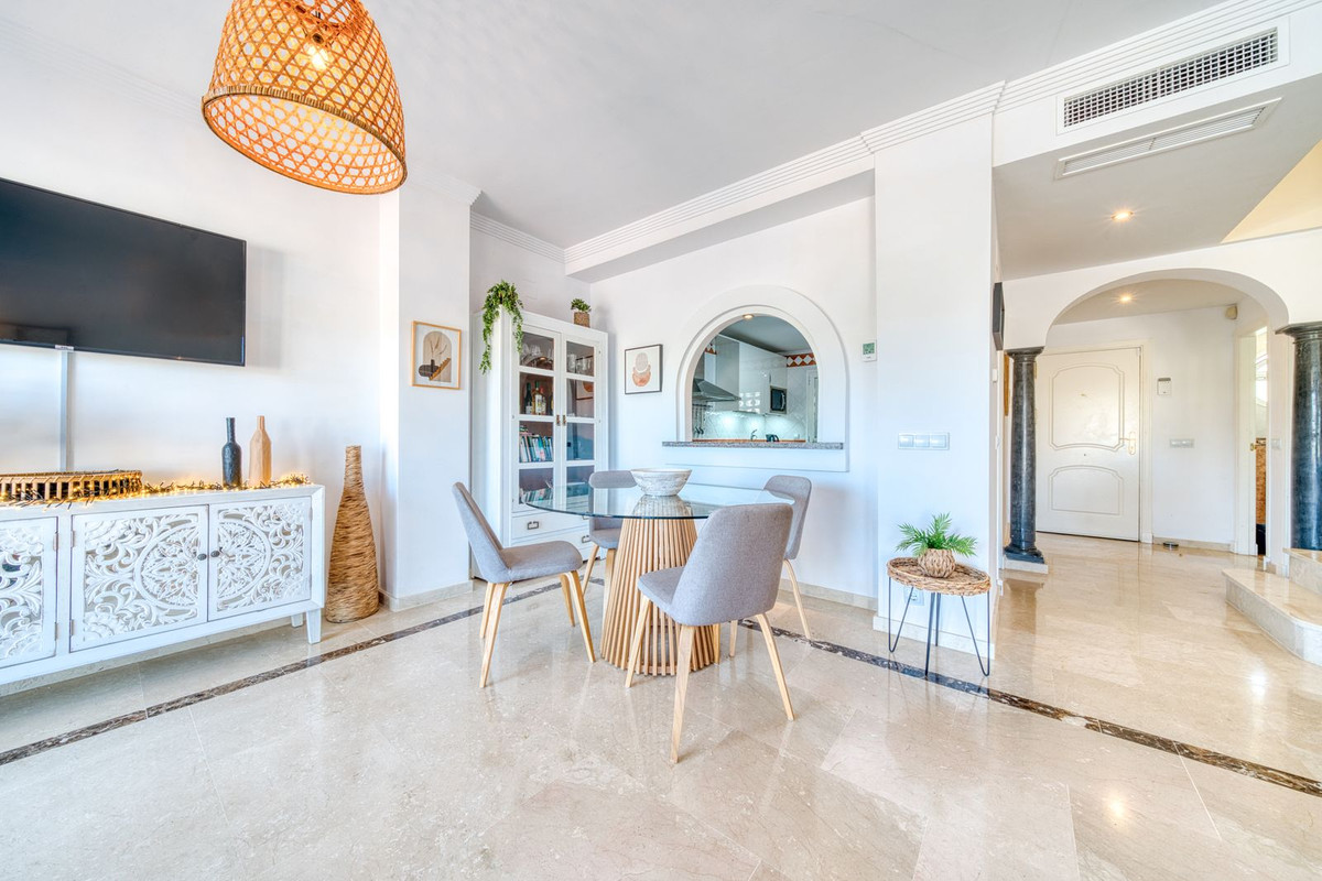 Huis te koop in La Duquesa | 4 slaapkamers H5146585