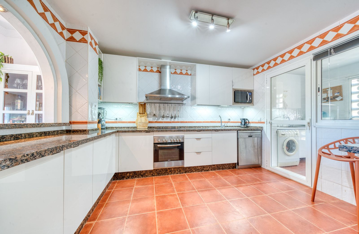 Huis te koop in La Duquesa | 4 slaapkamers H5146585