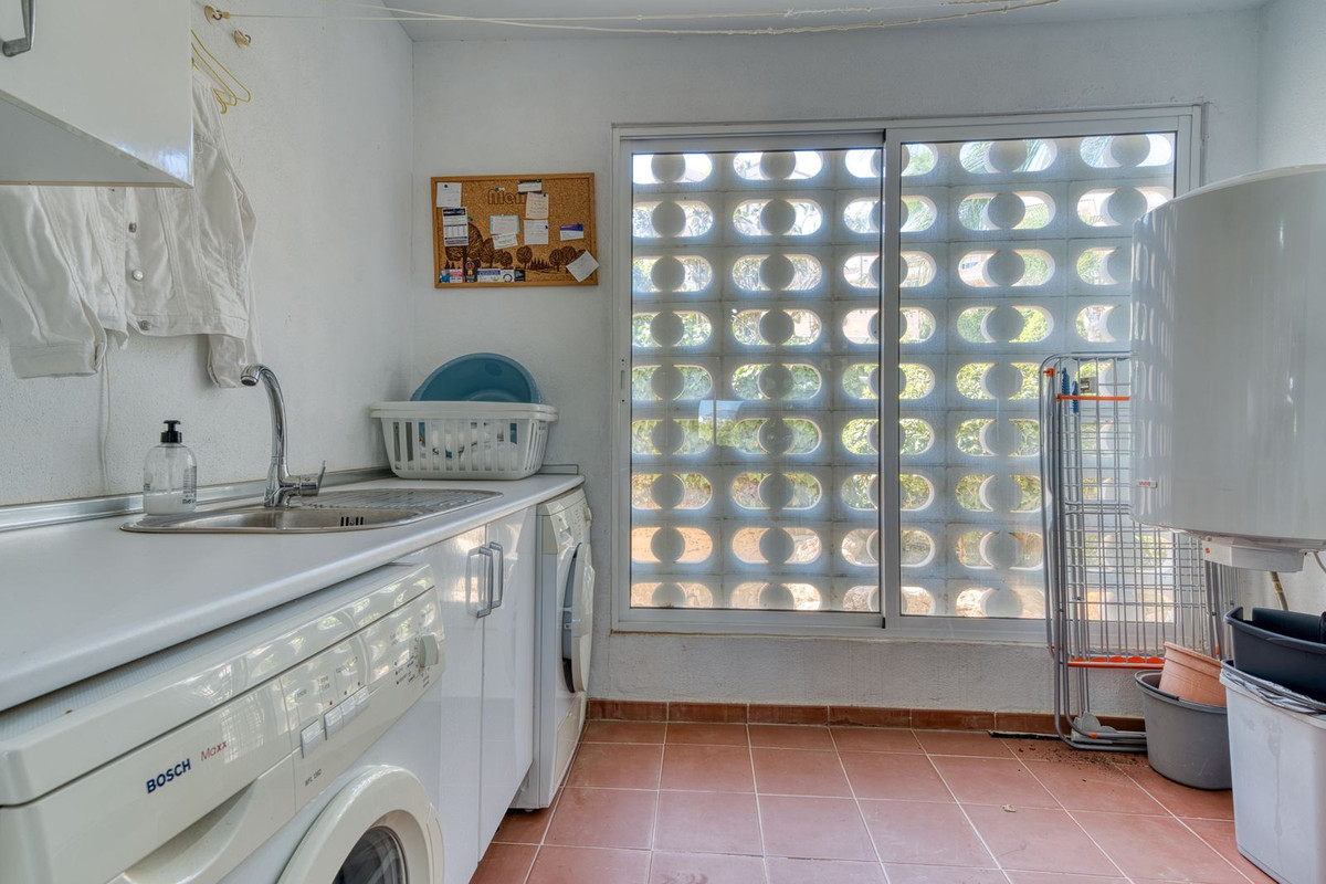 Huis te koop in La Duquesa | 4 slaapkamers H5146585