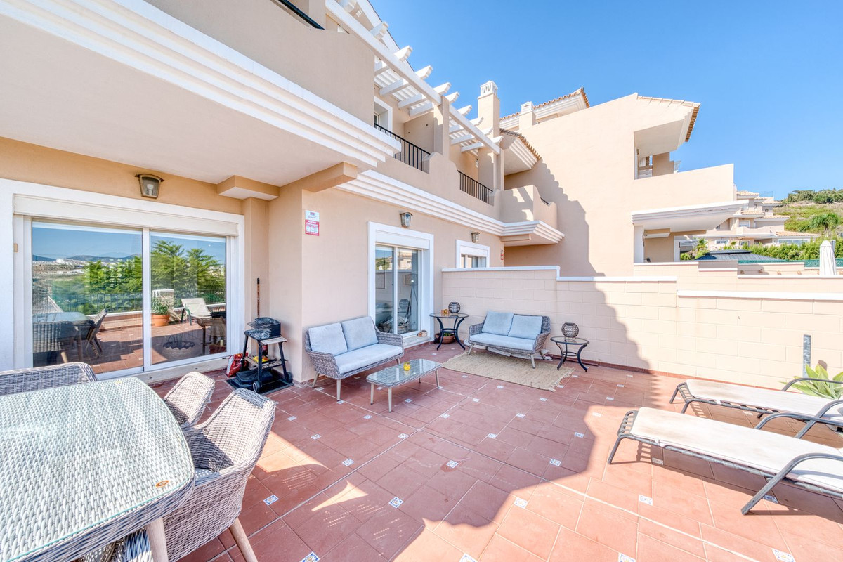 Huis te koop in La Duquesa | 4 slaapkamers H5146585