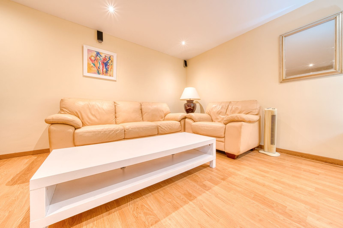 Huis te koop in La Duquesa | 4 slaapkamers H5146585