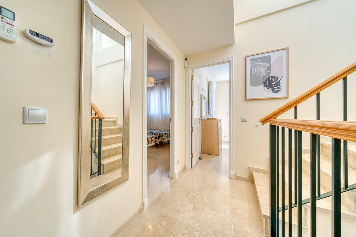 Huis te koop in La Duquesa | 4 slaapkamers H5146585